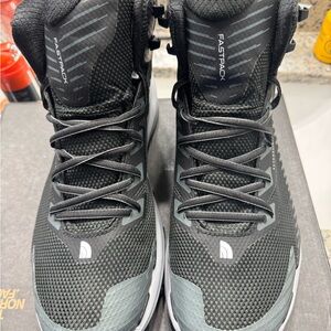 The North Face Vectiv Fastpack Mid Futurelight Sneakers